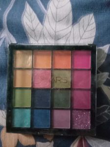 Mars Eyeshadow Palette Nykaa Blush N HILIGHTER
