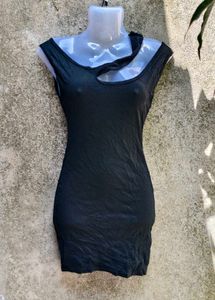 I. SEXY BLACK BODYCON