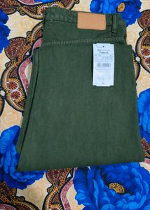 Brand New Shein Olive High-Waist Ripped jeans