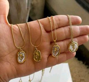 Combo Of 4 Neckchains