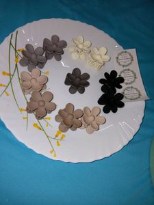 10 Cute Flower Hair Clips