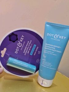 Dot & Key Skincare Set