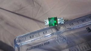 EMERALD RING (IMITATION JEWELLERY)