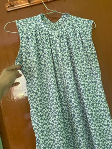 Grey Floral Dress🍀