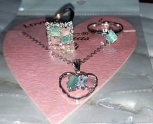 Very Beautiful 1 Pendal♥️ Shape 2 , Ring