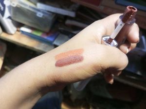 Two In One Seven Seas Waterpeoof Lipstic