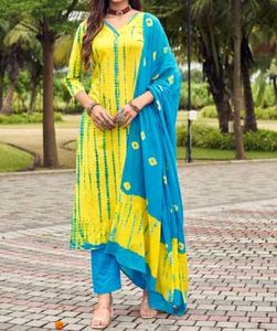 Tie-Dye Kurta Set With Dupatta