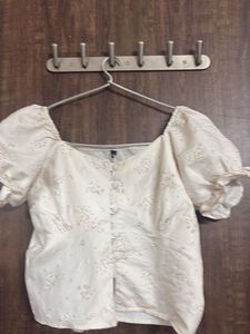 Minimalist Floral Crop Top