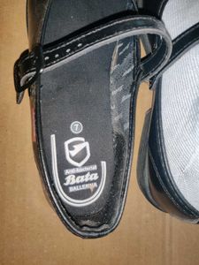 Bata school shoe