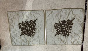 Beige And Gold Bedcover With Cushions