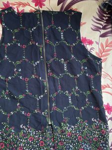 Floral Print Top with full zip at back