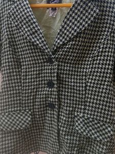 Houndstooth Short Sleeve Blazer