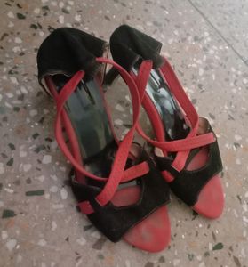 Black And red Beautiful Bollywood Heel 👠😍🛍️✨