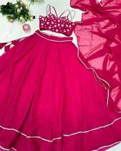 🆕️🆕️Fully Stitched Lehenga Set With Padded Blous