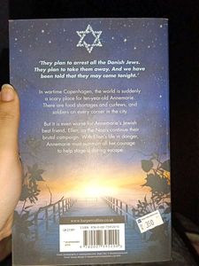 NUMBER THE STARS BY LOIS LOWRY(Medal Winner)