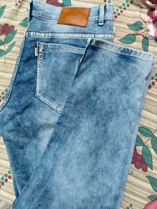 Light Wash Denim Jeans
