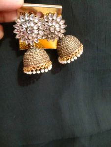 Jhumka with White kundan