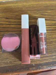 Set Of 3 Lipsticks &amp; A Blush