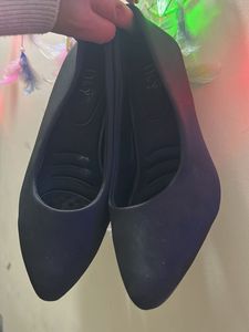 Black Ballet Flats