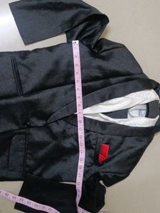 Boy&#39;s Formal Suit
