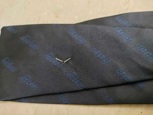 US Snickers Logo Chris Marvel Tie