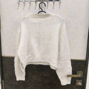 Cozy White Knit Cropped Sweater