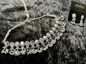 Neck Choker