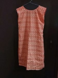 Sleeveless Kurti Upto Knee Length