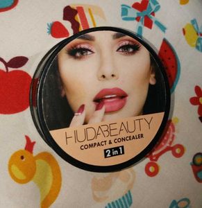 Huda Beauty 2in1 Compact&amp;Concealer