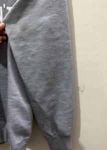 Gray Graphic Print Sweatshirt