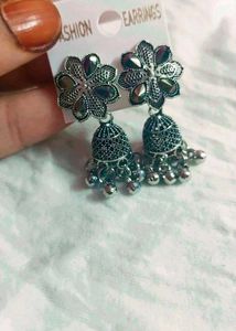 ✨🫶Earrings &amp; Hair Clip Bundle✨