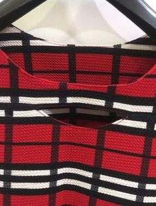 Plaid Red-Black-White Sleeveless Crop Top