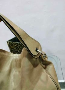 Beautiful Handbag 👜