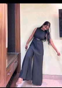 TOKYO TALKIES Black Solid Basic Jumpsuit