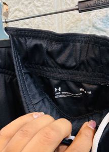 🇺🇸Undwr Armour Imported Shorts