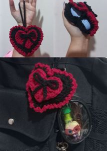 Crochet Ruffle Heart Charm💗