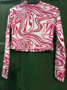 Abstract Print Crop Top