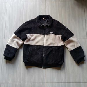 Fluffy Sweater &#34;BACK TO THE BASICS&#34;