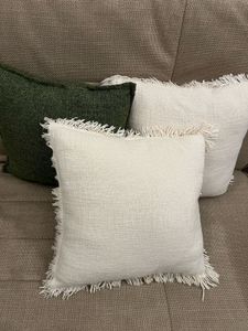 White Textured 3 Pillows (Pilllows With Covers)