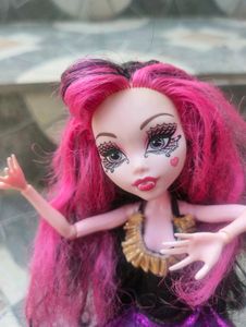 Monster High Doll Draculaura