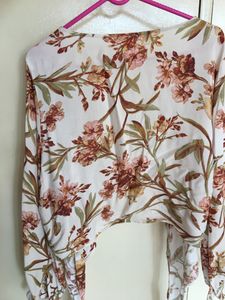 Preloved H&amp;M Floral Blouse