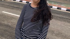 Black &amp; white Lining Top