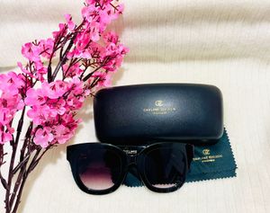 Elegant Oriflame Exclusive Sunglasses – With Case