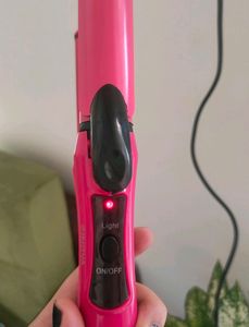 ❗SALE❗Nova Hair Straightner