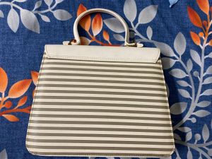 Chic Hand Held Bag For Women