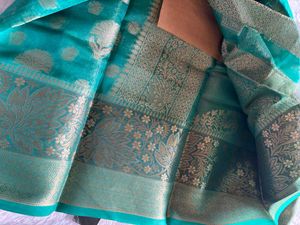 Elegant Green Zari Silk Saree❤️