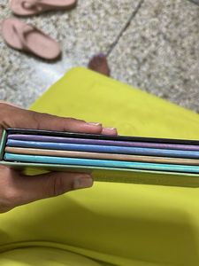 eyeshadow palette