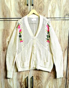 Floral Embroidered SweaterSize-48