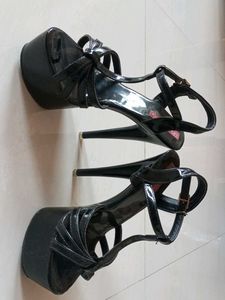 Black Stilettos Heels 👠