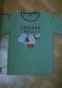 Chicago Bulls Graphic Tshirt